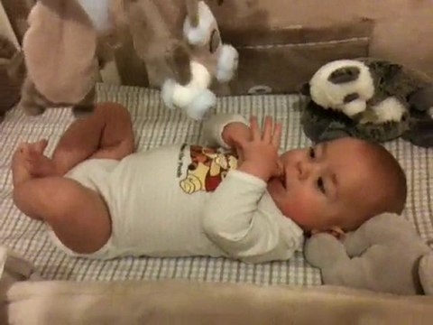 Je joue avec mon mobile