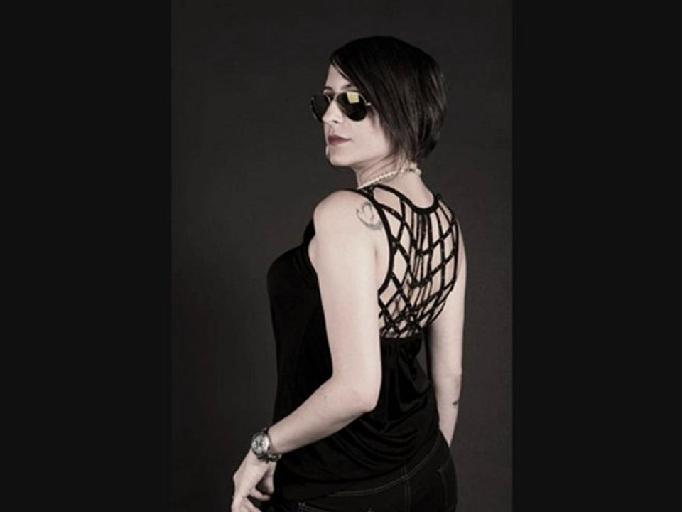 Sansar Salvo & Elçin Orçun ft. İtaat- Sonunda