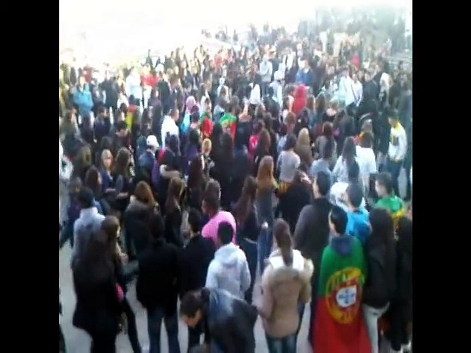 FLASH MOB PAPA LONDON au Trocadéro à Paris