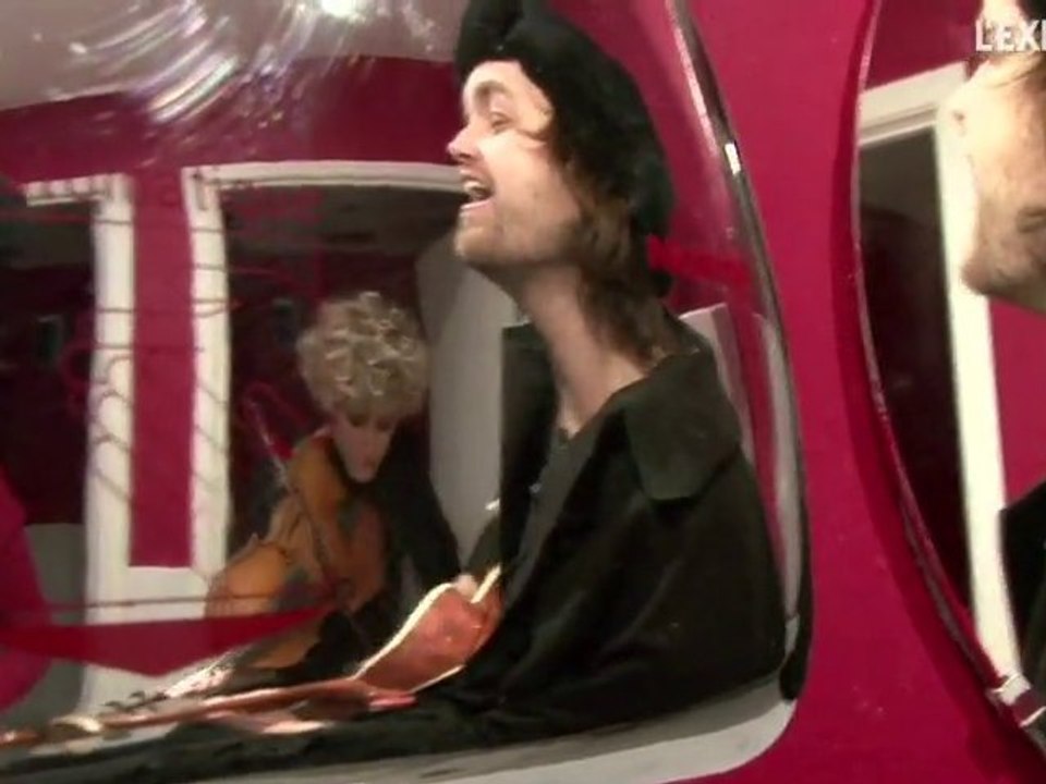 Fyfe Dangerfield / Faster than the setting sun