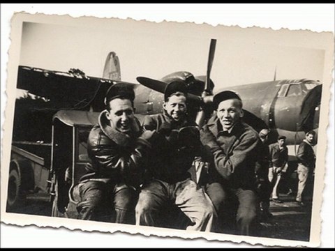 WW2 Nose Art & Soldiers