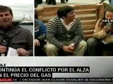 Golborne mantiene propuesta de aumentar en 3% precio del gas tras su llegada a Punta Arenas