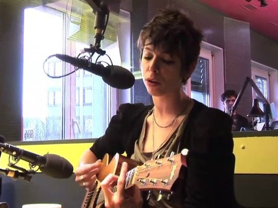 Mademoiselle K - El Blablo - Jouer dehors