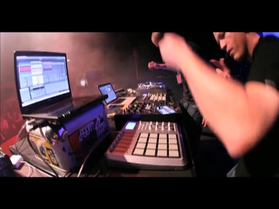 ZINGA ZANGA 1er Mai - Béziers - Chinese man