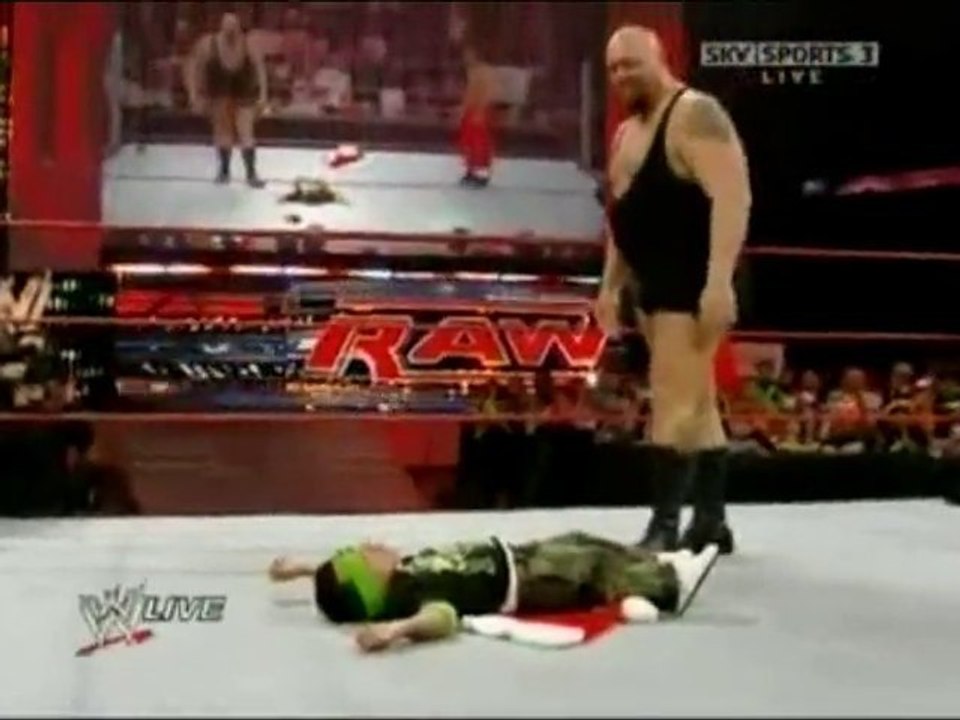 Midget Gets Annihilated