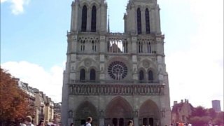Paris -les cloches de Notre-Dame/the bells of Notre-Dame