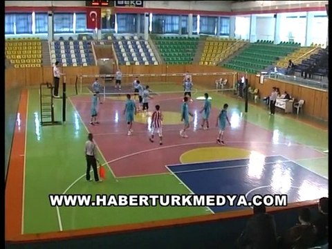 LİSELER ARASI VOLEYBOL MÜSABAKALARI DEVAM EDİYOR