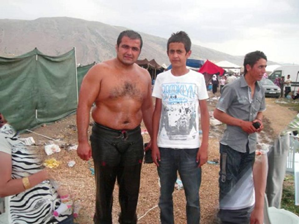 GÖLOVA (MÜĞREN) KÖYÜ 2010 GÜREŞLERİ