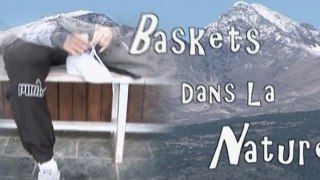 Des Baskets dans la Nature
