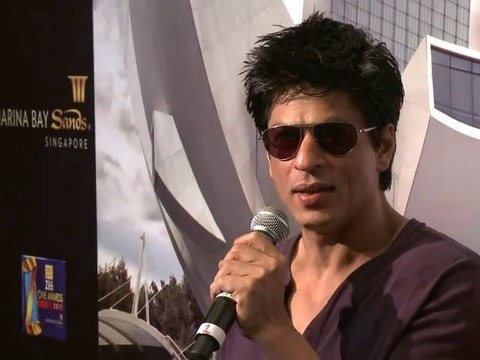 SRK at Zee Cine Awards 2011 - Press conference