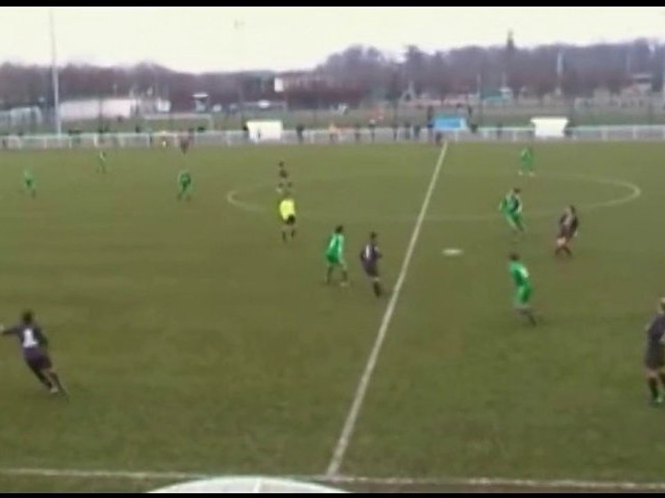 PSG-ASSE : le but d'Elise Bussaglia (PSG)