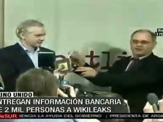 Ex banquero entregó información a WikiLeaks