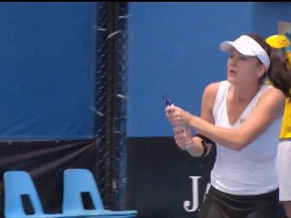 Agnieszka Radwanska Racquet flies off handle