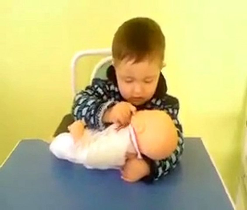 Bebek nasıl sevilir ...