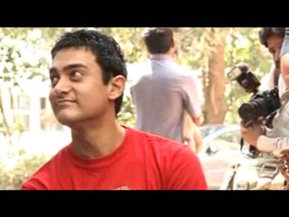 Aamir takes dig at Salman Khan !!