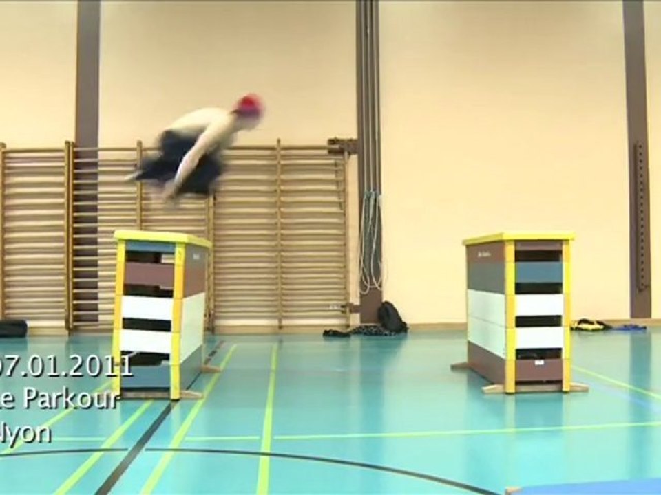 LA CAMERA EN BALADE - Parkour à Nyon