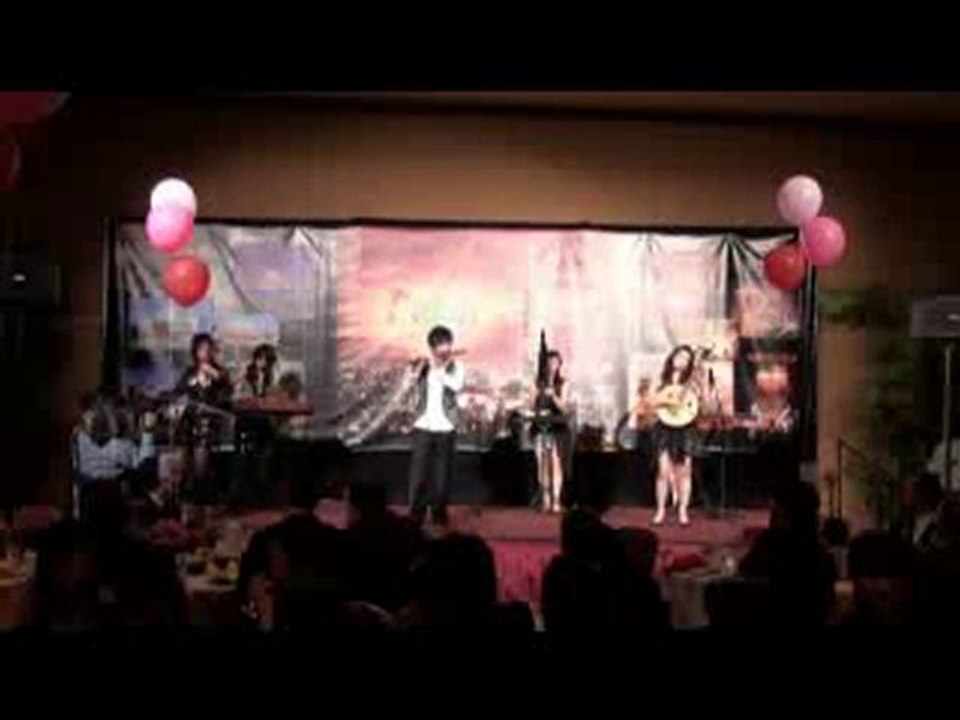 The flight of the bumble bee