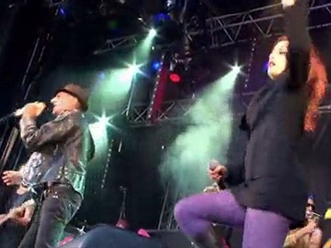 Raoul Petite / Festival le chien a plumes 2010