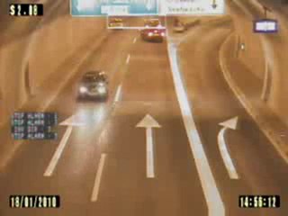 0084 - Un fou roule en sens inverse