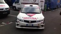 Sortie du paddock - Honda Type R R3 au Rallye Monte-Carlo