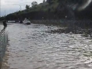 06.10.2010 Çamlidere 'de su baskını sel