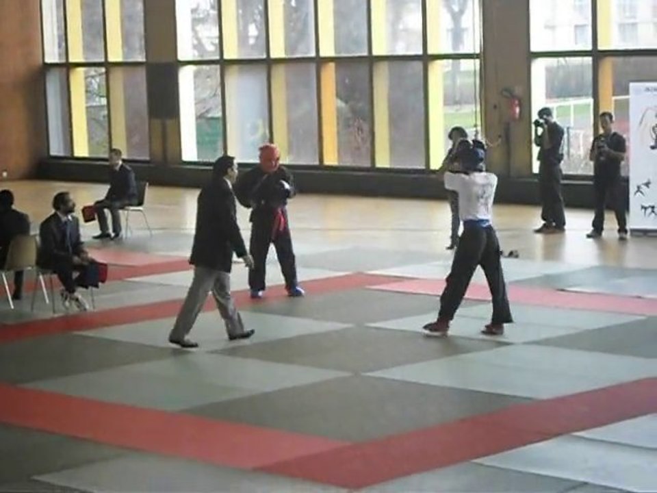 Boxe viet - Vo Tu Do - janv.2011 - Team LHH - Eric 1er tour