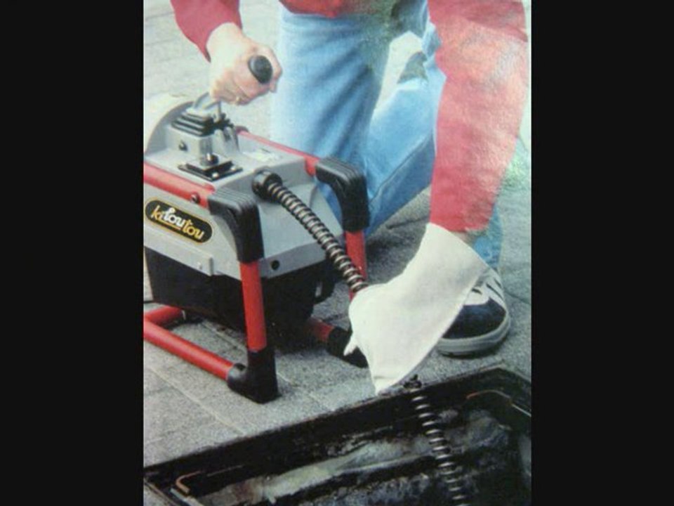 plombier paris 75008 06.69.63.94.94