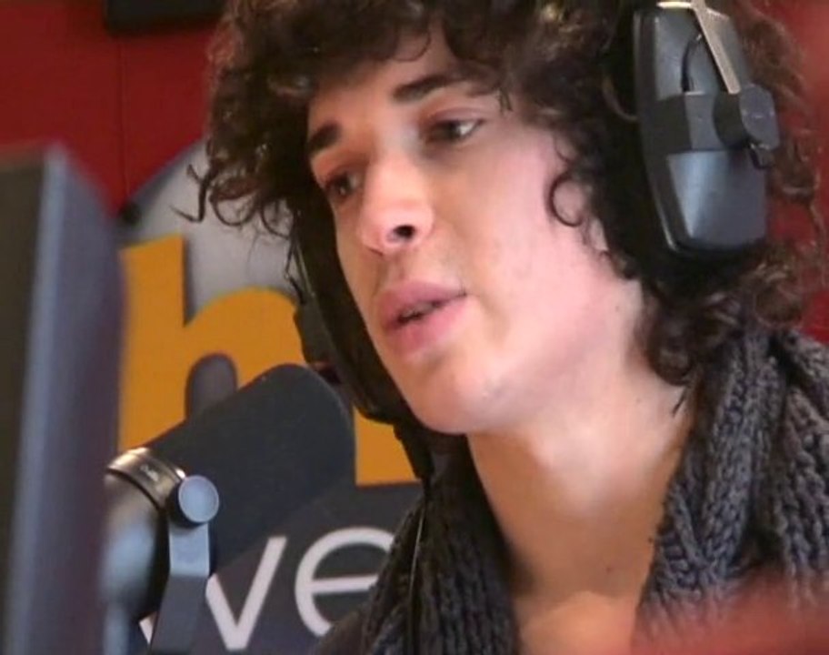 JULIAN PERRETTA - Wonder why (acoustique Hit West)