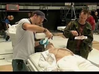 Resident Evil Afterlife - Zombie make-up - Blu-Ray clip