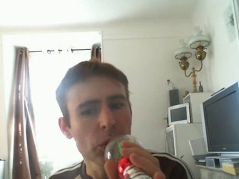 Wiwi égratigne mais tu l'aimes