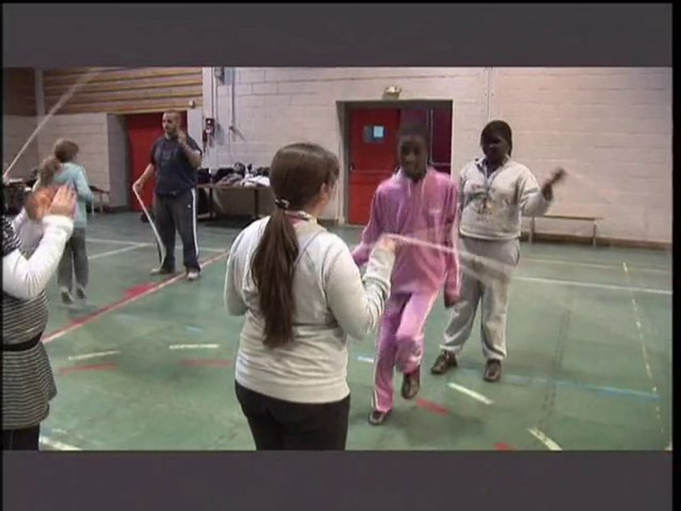 QUARTIERS DANS LE MONDE DOUBLE DUTCH