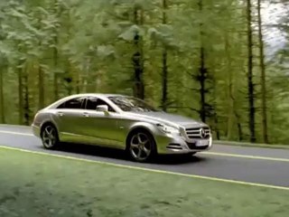 Mercedes-Benz "Escape' TV Commercial