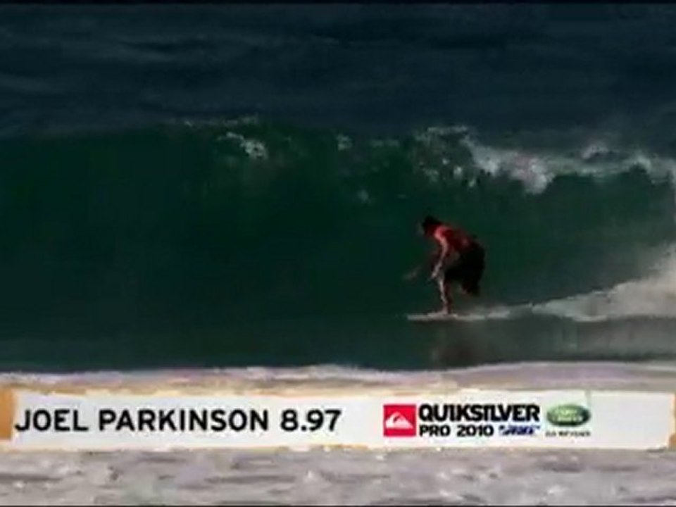 Dane Reynolds Advances - 2010 Quiksilver Pro Australia