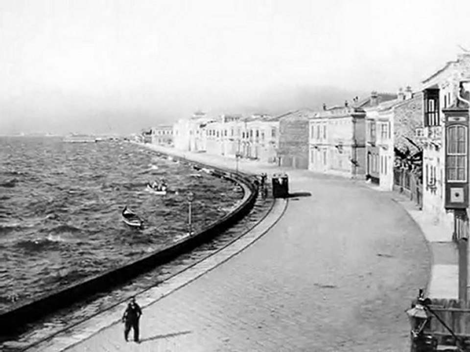 MUÂLLA MUKADDER BİR BAKIŞLA BAKŞA BİR ÂLEM YARATTIN SEN BANA