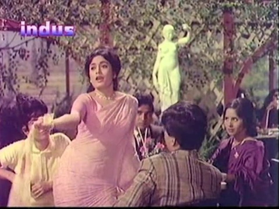 O.P. NAYYAR'S MOHABBAT ZINDAGI HAI: "Nazar Nazarse.."