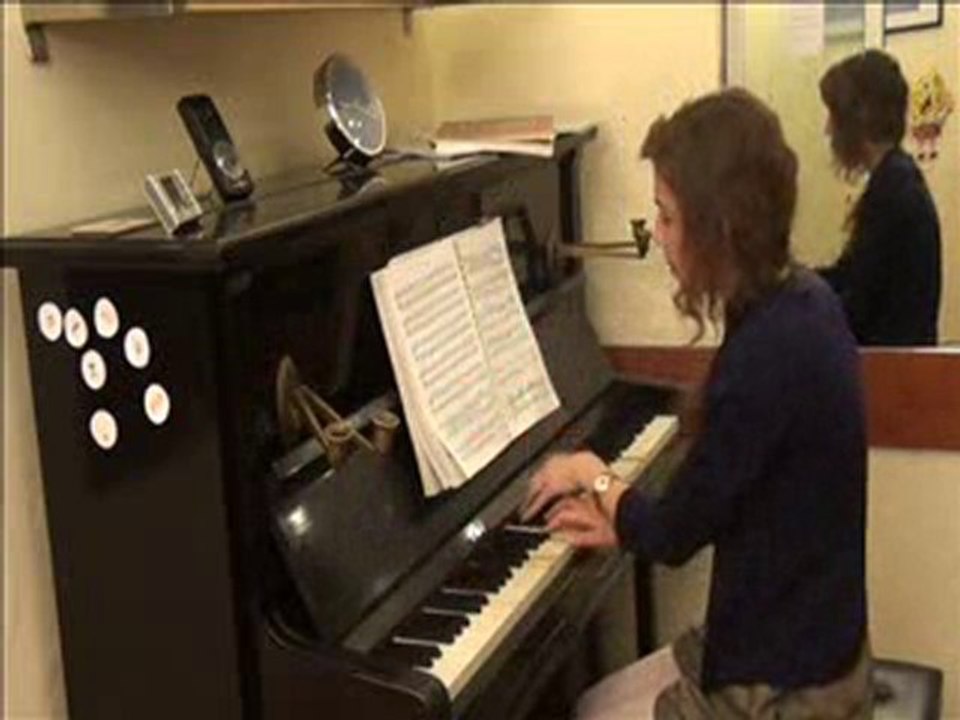 Piyano Dersi -  Beyza Yazgan - Jokerstore'da