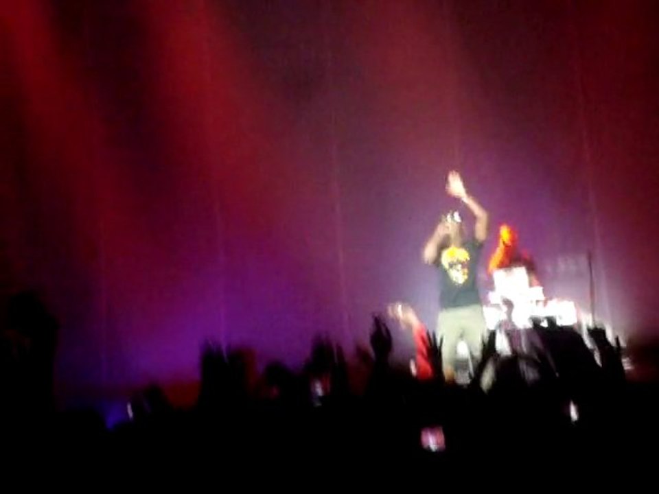 tinie tempah 1ère partie usher omg tour