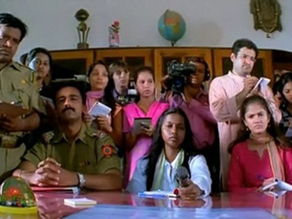 Hostel - DVDScr - XviD - 1CDRip -Pt6 Apnicommunty.com