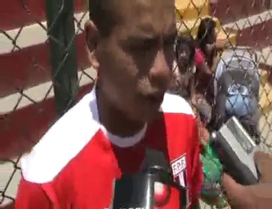 Peru.com: Alexander Callens