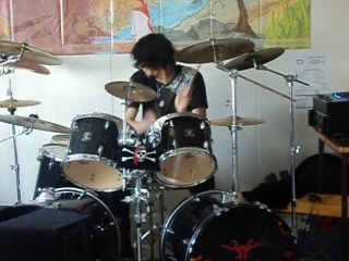solo de batterie improvisé par Anthony