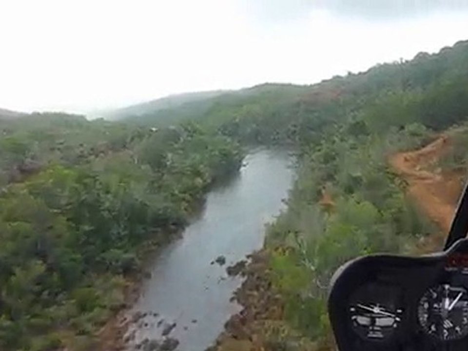 Hélico dans le sud du caillou