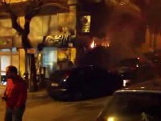 Έκρηξη στην Αγροτική Τράπεζα στου Γκύζη (1)