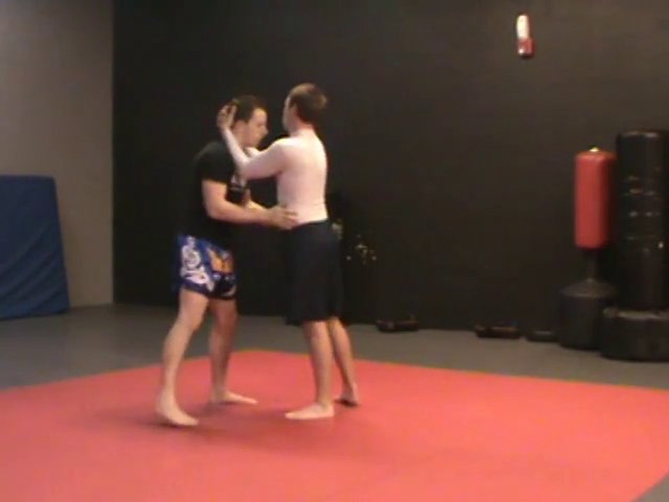 How to Escape the Muay Thai Clinch