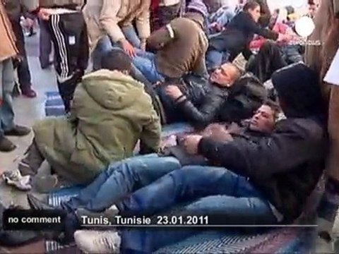 Rural Tunisians protest in front of PM's office - no comment