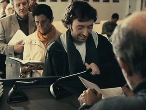 Mil cretinos - Clip 04