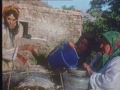 Maroc - Julia chez les Berbères - ABB Reportages