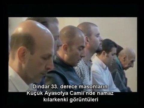 33. Derece Masonlar Küçük Ayasofya Camii'nde Namaz Kılarken