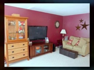 Liverpool NY Home For Sale - 8411 Sutcliffe Drive