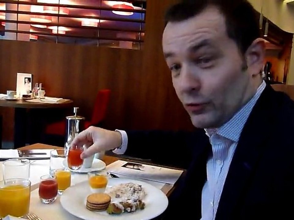 Desayunando en Le Meridian Barcelona