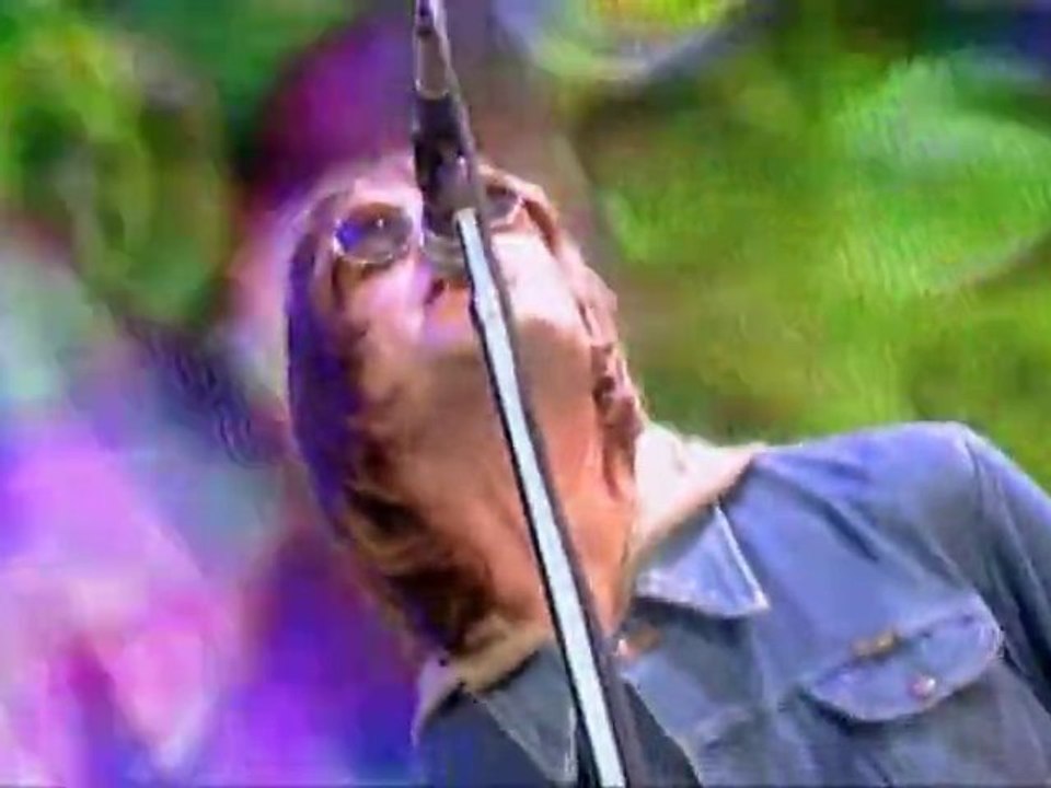 Supersonic - Oasis (HD)(Live Wembley)